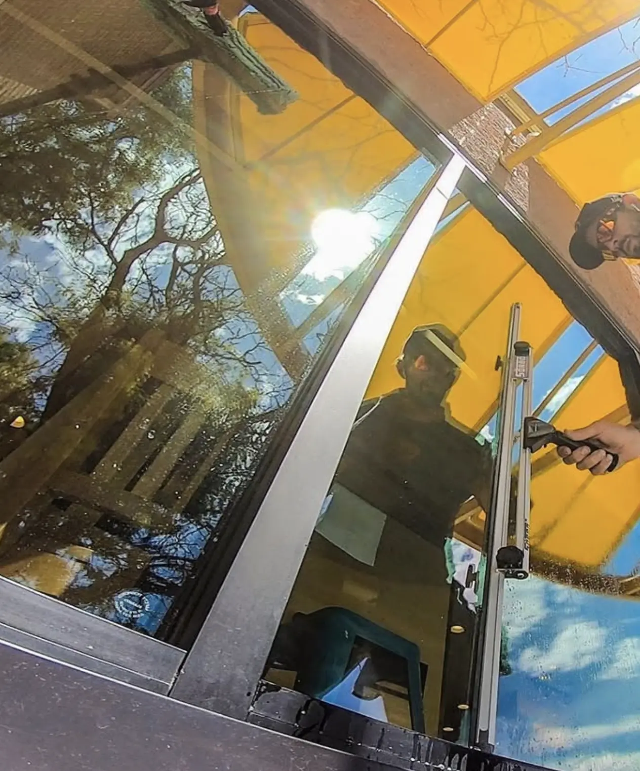 residential vs commercial window cleaning